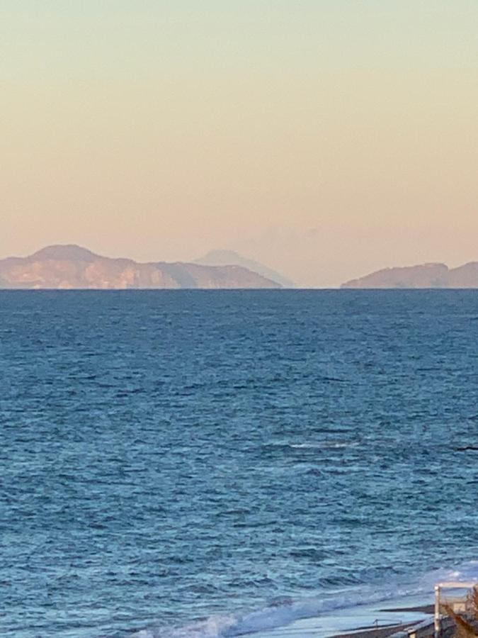شقة La Porta Delle Eolie Capo dʼOrlando المظهر الخارجي الصورة