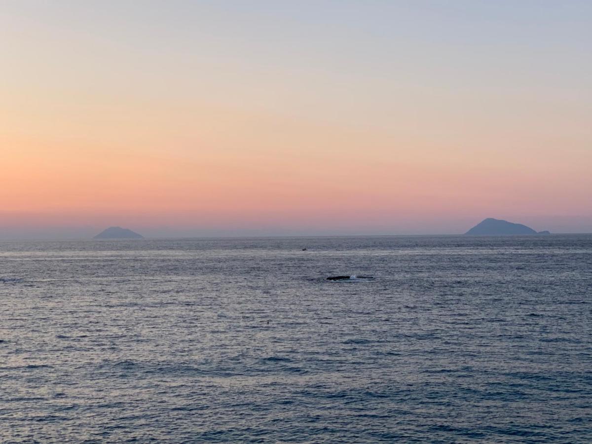 شقة La Porta Delle Eolie Capo dʼOrlando المظهر الخارجي الصورة